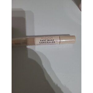 Revolution Beauty Fast Base Concealer C4